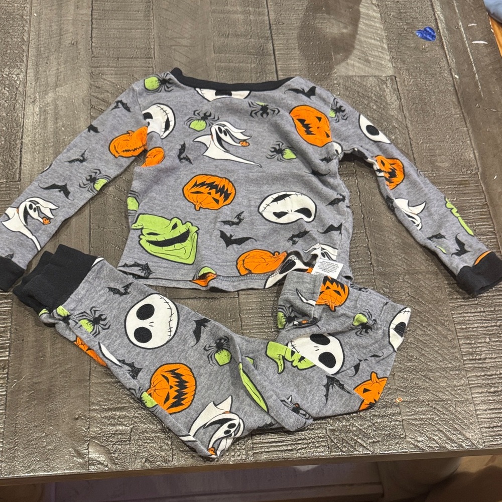 Nightmare before Christmas glow in the dark pajamas 3t